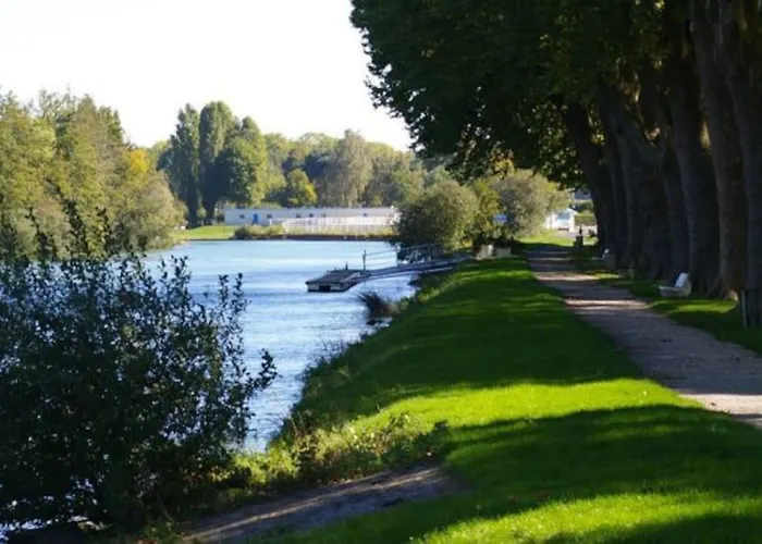Appartement T2 Plein Centre De Bray Sur Seine